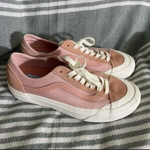 Vans Women's Ultracush pink on pink suede Sneakers